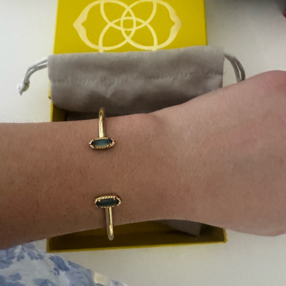 Kendra Scott Small Cuff (comes with pouch and box)